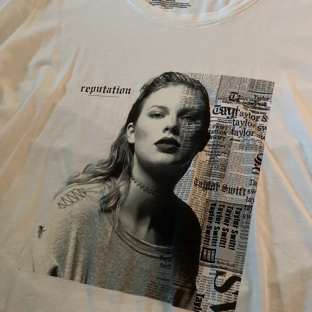 Taylor Swift Reputation t-shirt - Picture 2 of 3